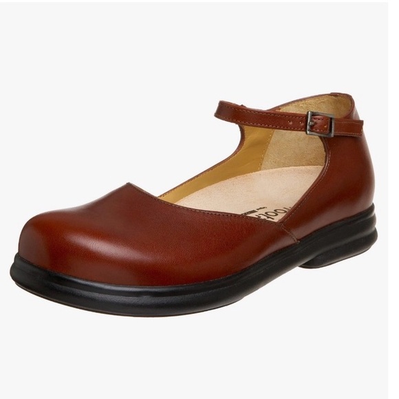 Footprints by Birkenstock Eden Mary Jane Loafers | 9 - Picture 12 of 13